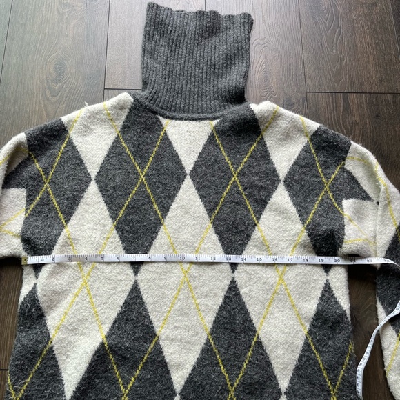 Pringle of Scotland sweater - Picture 3 of 7